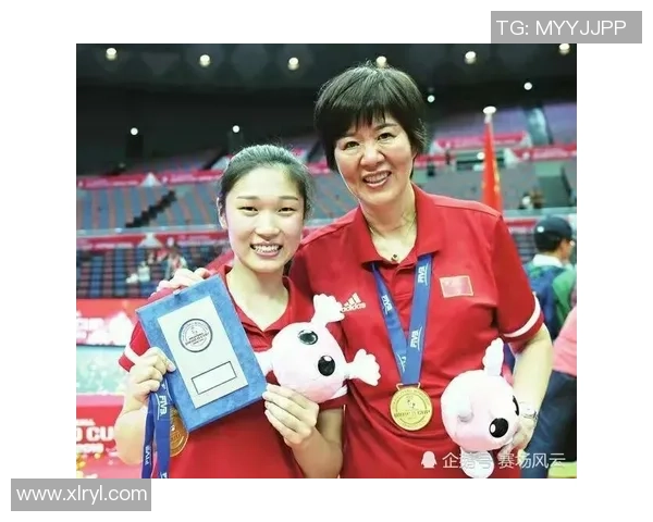 李秀英的排球人生：从梦想起航到巅峰荣耀的深度对话