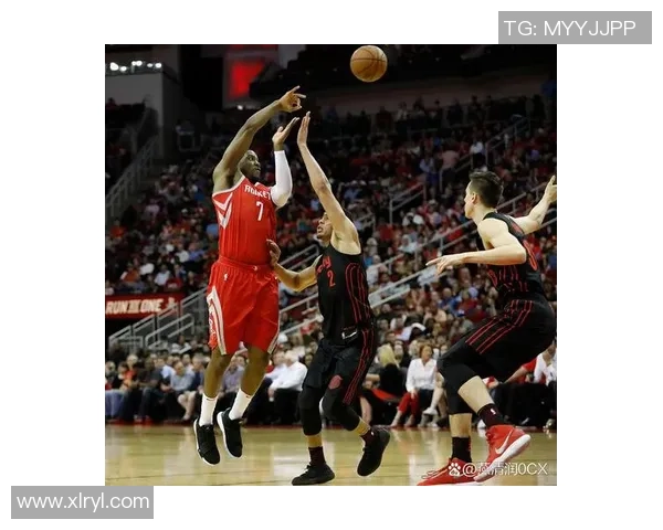 2015至2016赛季勇士与火箭的激烈对决与历史性碰撞分析