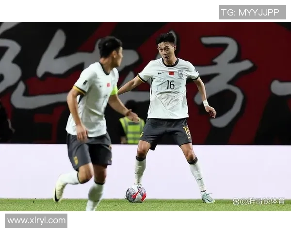 2018年泰国与中国足球比赛精彩录像回顾与分析 2018年泰国与中国足球比赛精彩录像回顾与分析